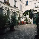 Duplex Sur Cour Arboree