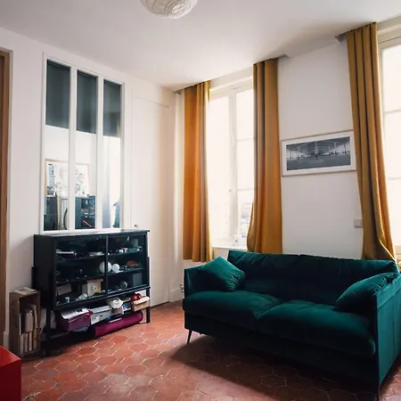 Duplex Sur Cour Arboree Appartamento